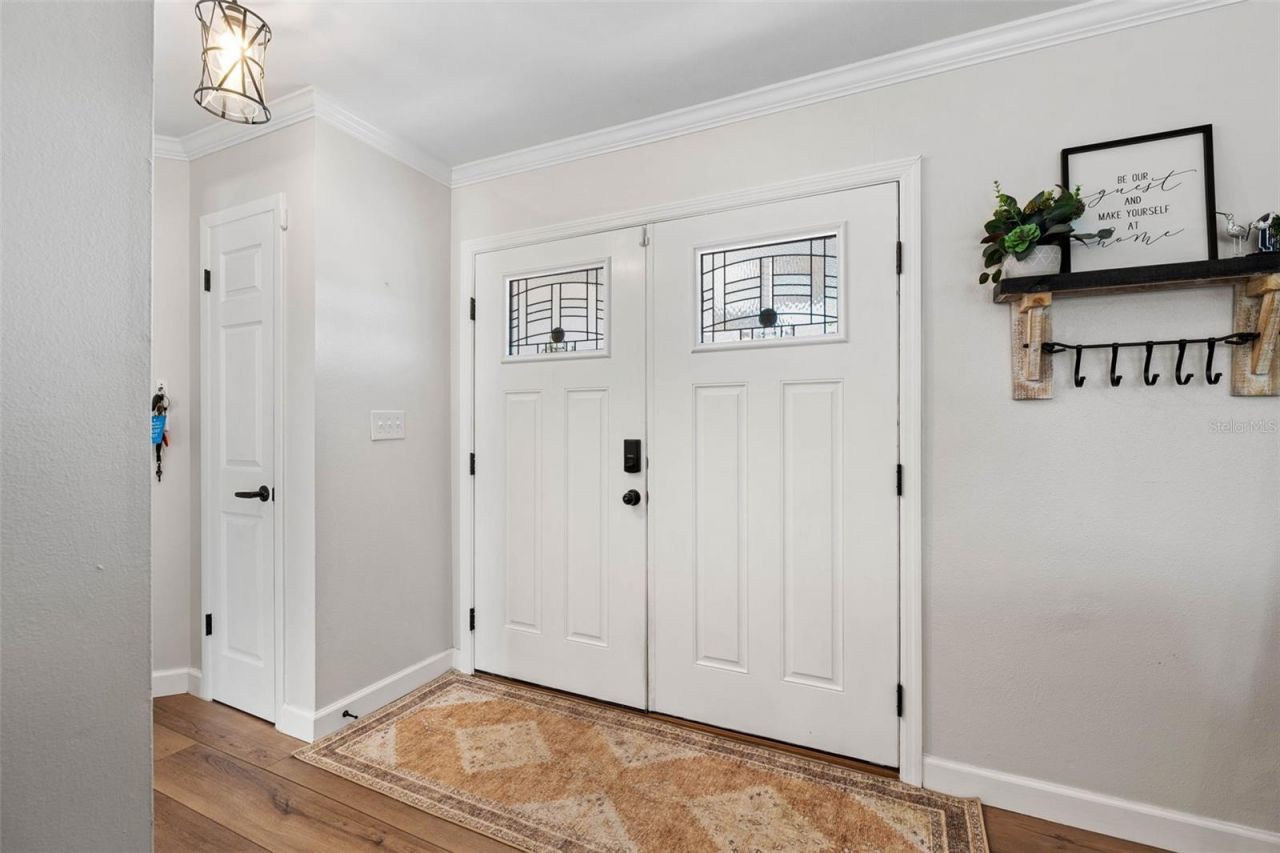 6742 Tequesta Drive, Seminole, FL 33777 Photo