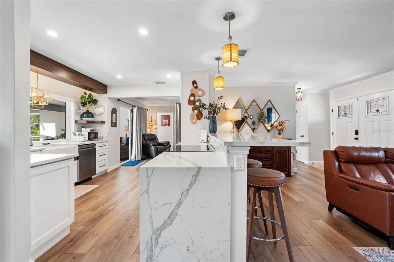 6742 Tequesta Drive, Seminole, FL 33777 Photo