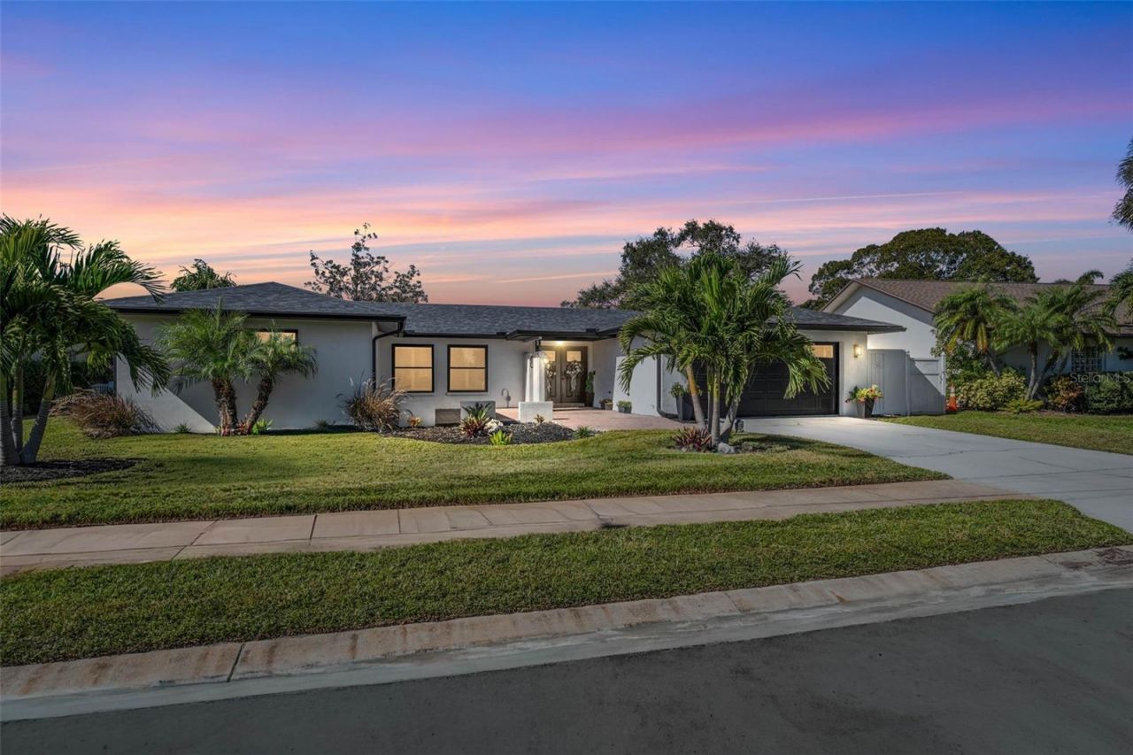 6742 Tequesta Drive, Seminole, FL 33777 Photo