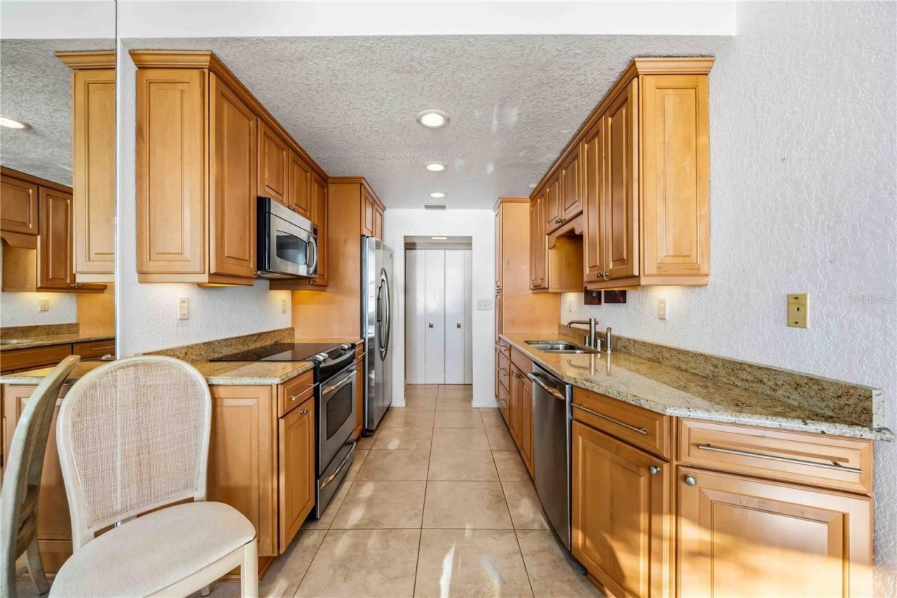 1050 Longboat Club Road, Unit 301, Longboat Key, FL 34228 Photo