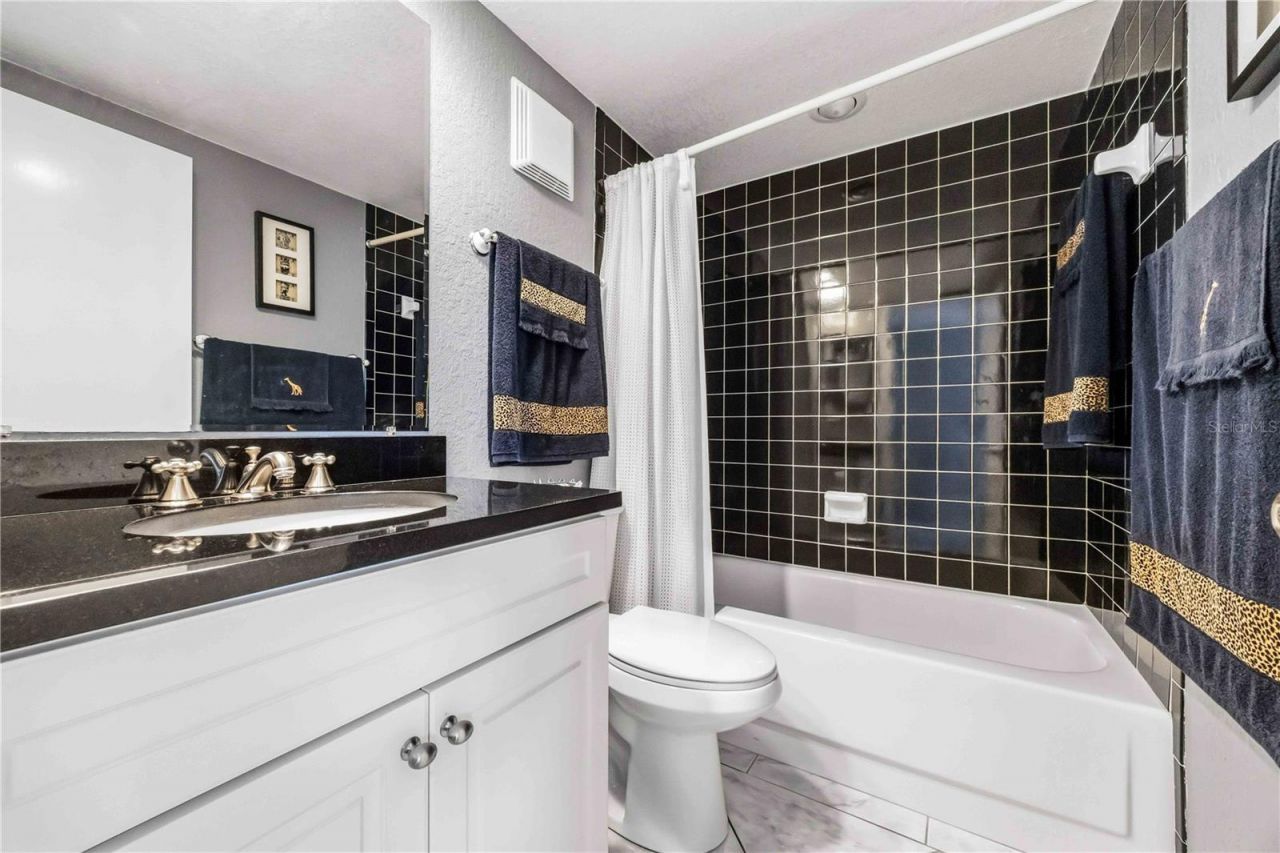 1050 Longboat Club Road, Unit 301, Longboat Key, FL 34228 Photo