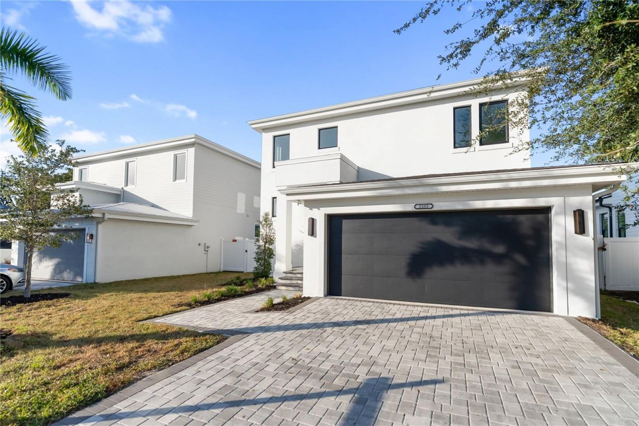 2355 Bahia Vista Street, Sarasota, FL 34239 Photo