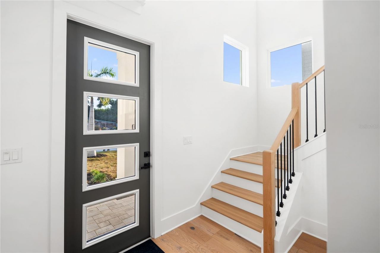 2355 Bahia Vista Street, Sarasota, FL 34239 Photo