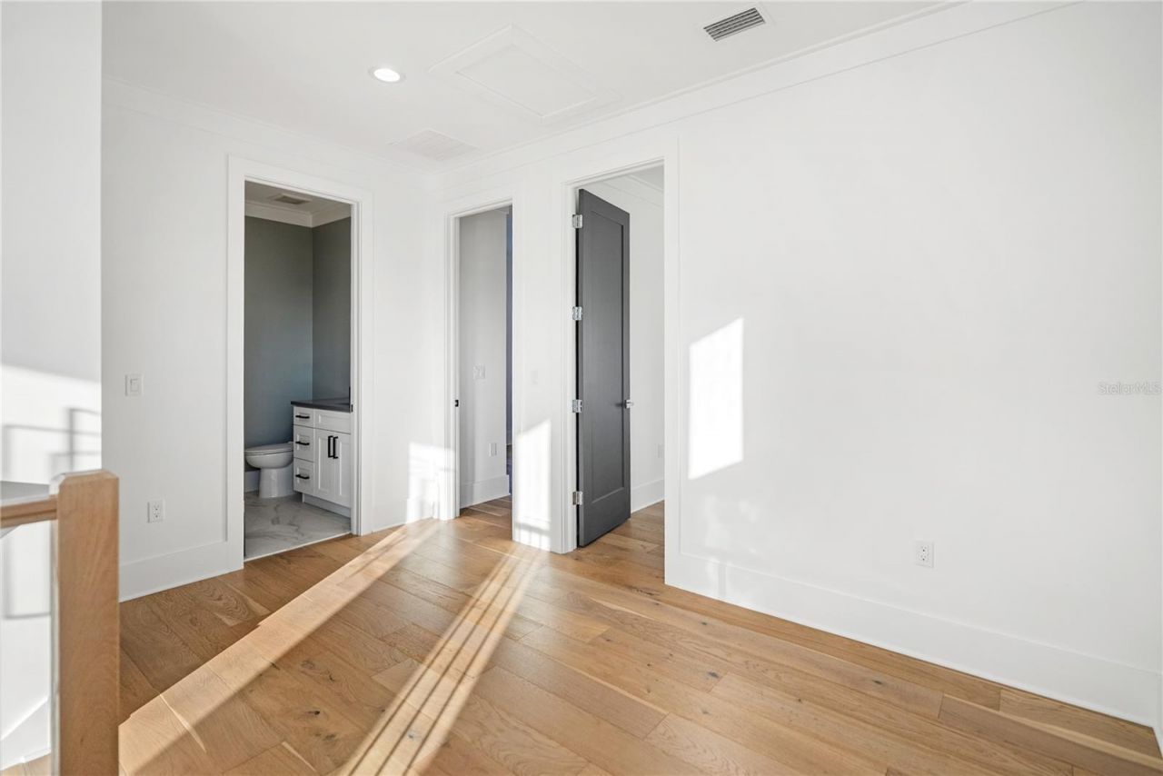 2355 Bahia Vista Street, Sarasota, FL 34239 Photo