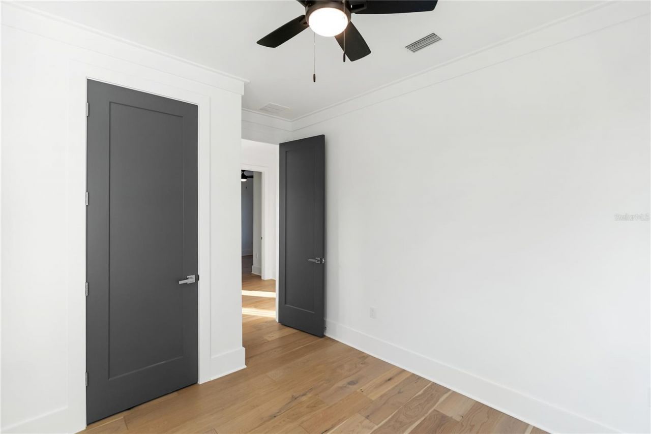 2355 Bahia Vista Street, Sarasota, FL 34239 Photo