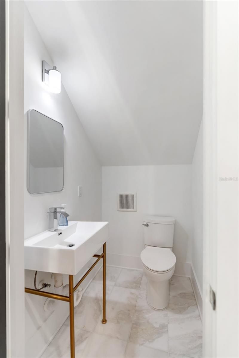 2355 Bahia Vista Street, Sarasota, FL 34239 Photo