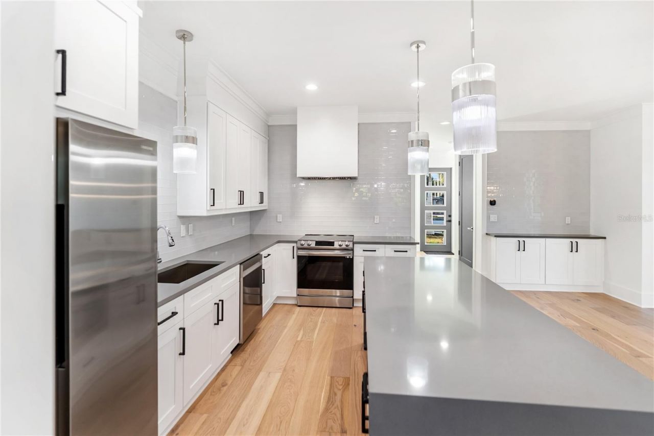 2355 Bahia Vista Street, Sarasota, FL 34239 Photo