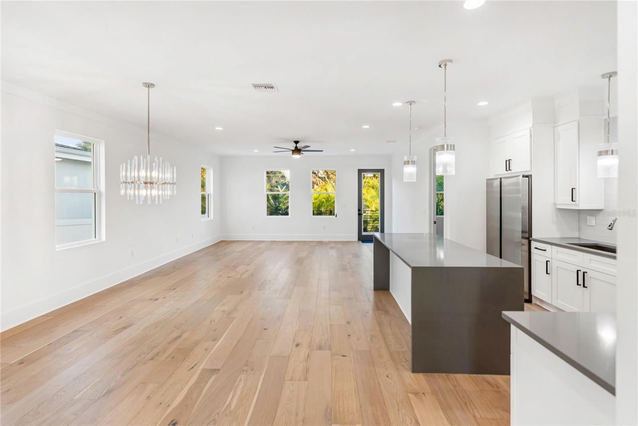 2355 Bahia Vista Street, Sarasota, FL 34239 Photo