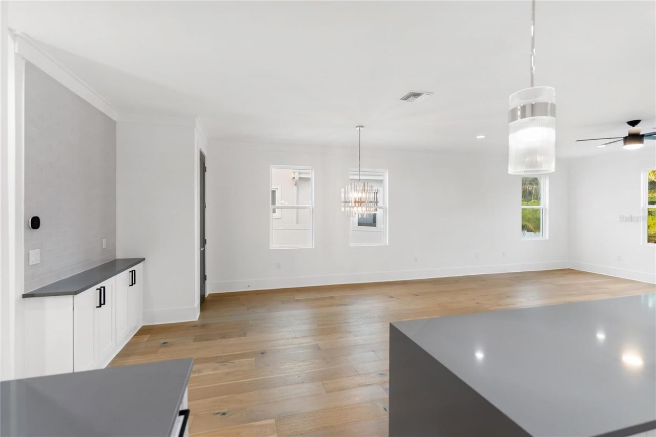 2355 Bahia Vista Street, Sarasota, FL 34239 Photo