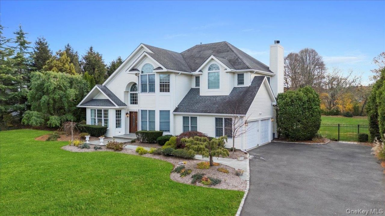 56 Rofay Drive, East Northport, NY 11731 Main Photo