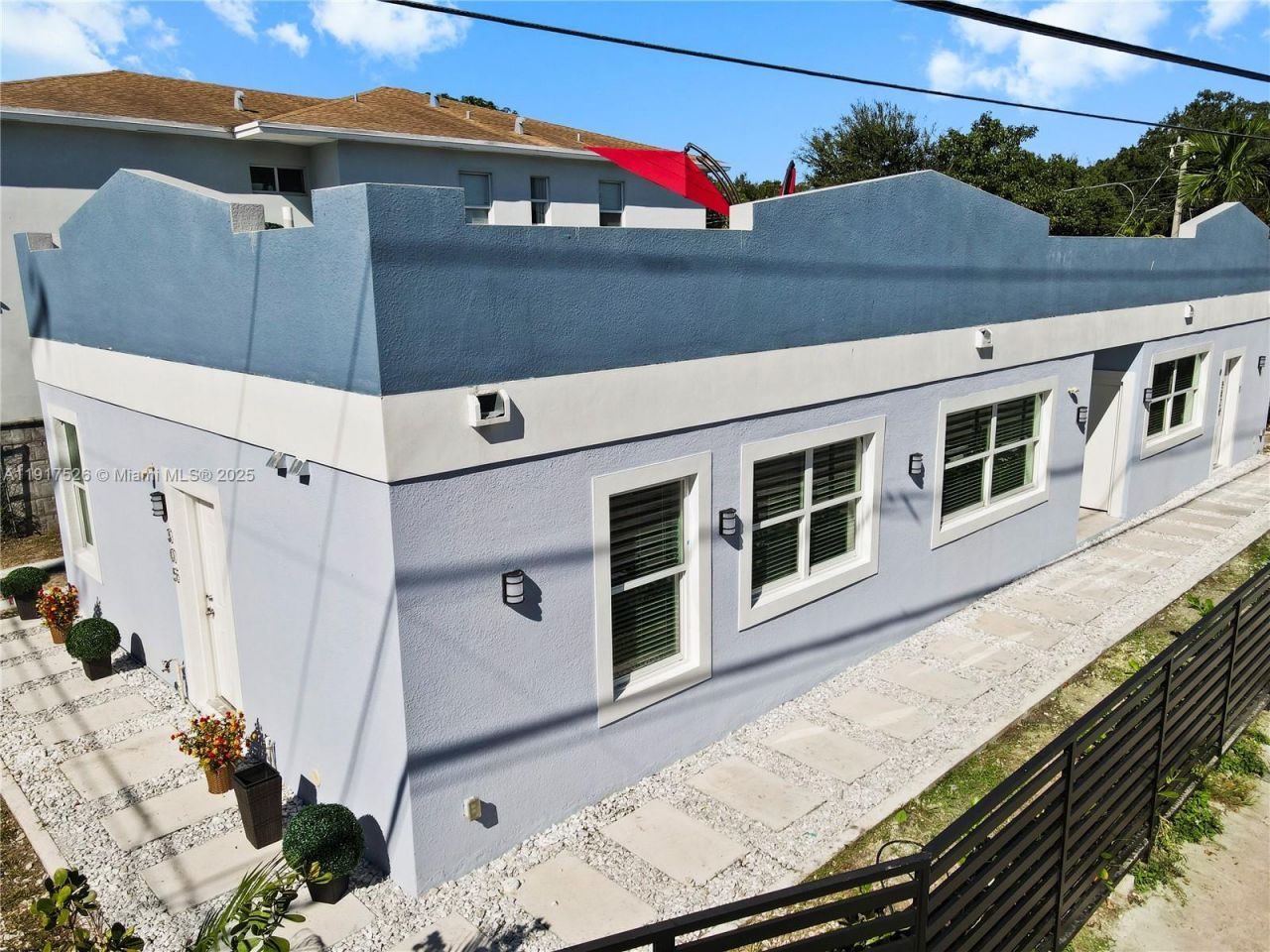 305 NW 58th St, Miami, FL 33127 Photo