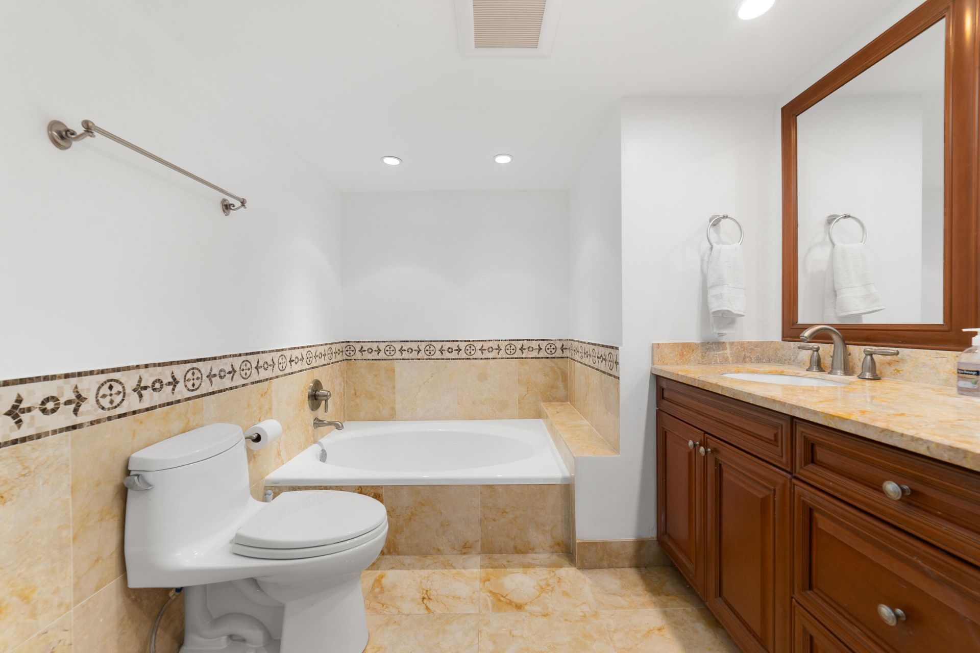 4301 N Ocean Boulevard, Unit 203, Boca Raton, FL 33431 Photo