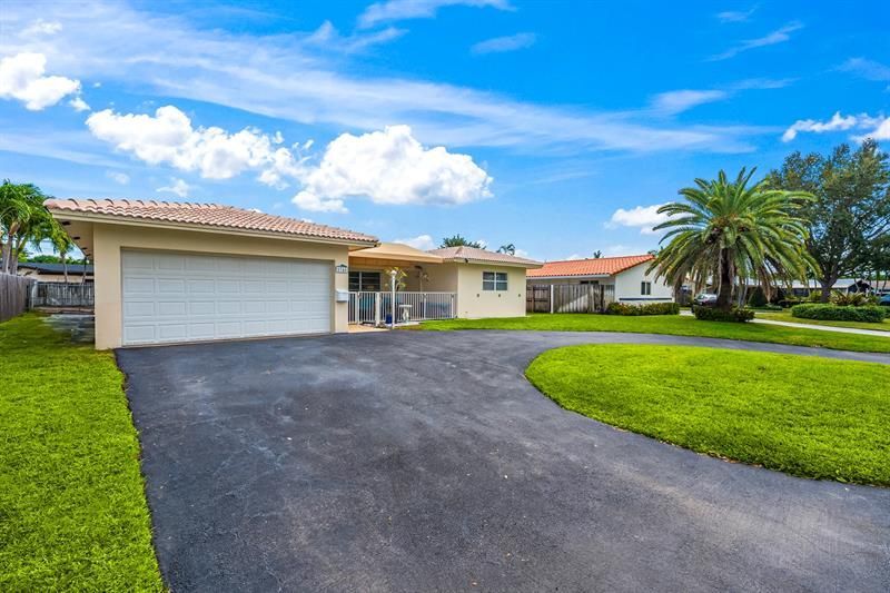 5340 NE 17th Ave, Fort Lauderdale, FL 33334 Photo