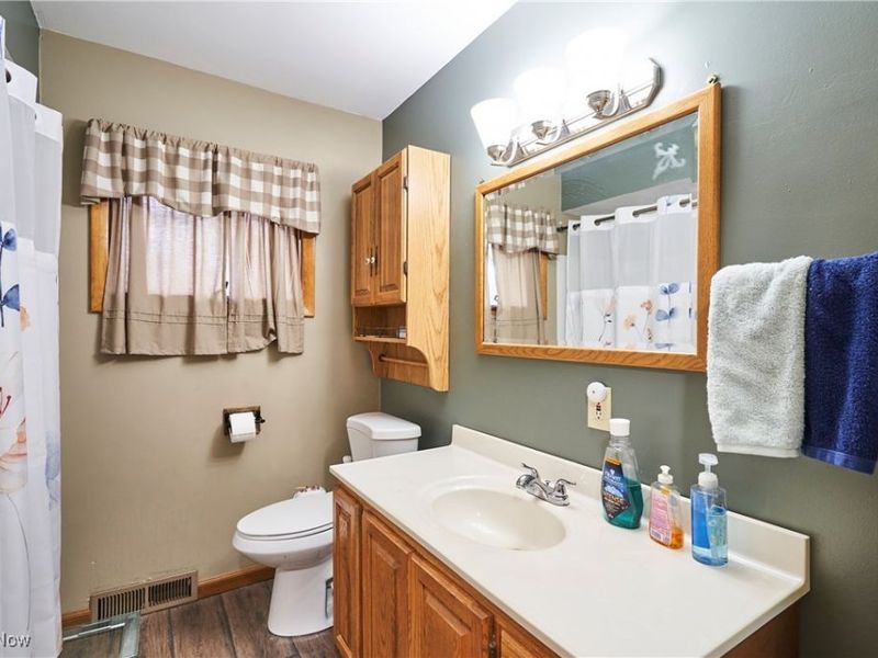 479 Junior Avenue, Akron, OH 44312 Photo 6