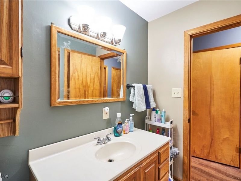 479 Junior Avenue, Akron, OH 44312 Photo 7