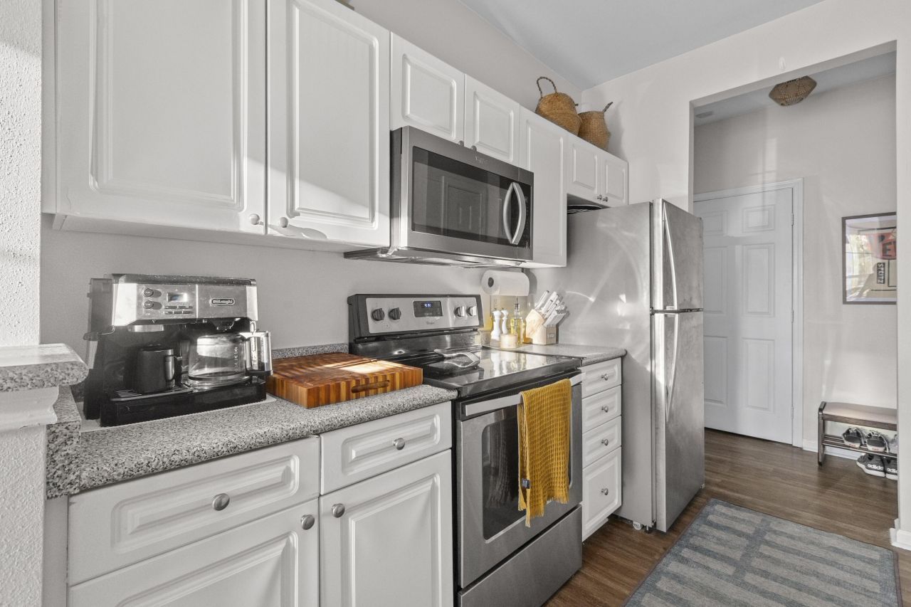 130 River Landing Drive Photo 10