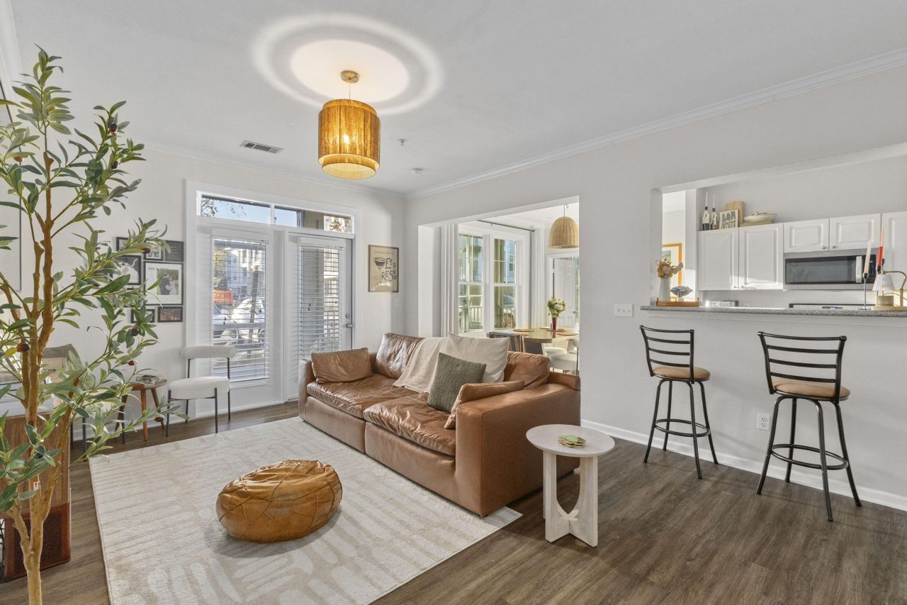 130 River Landing Drive Photo 6