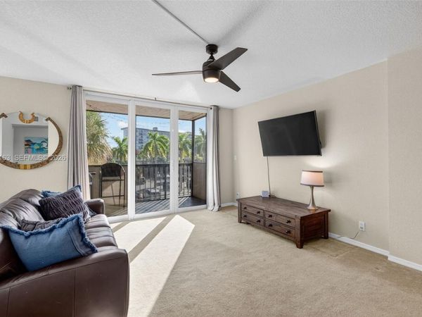 777 S Federal Hwy, Unit RP301, Pompano Beach, FL 33062