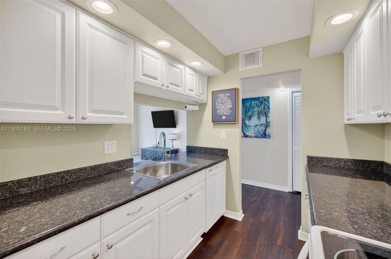 777 S Federal Hwy, Unit RP301, Pompano Beach, FL 33062 Photo