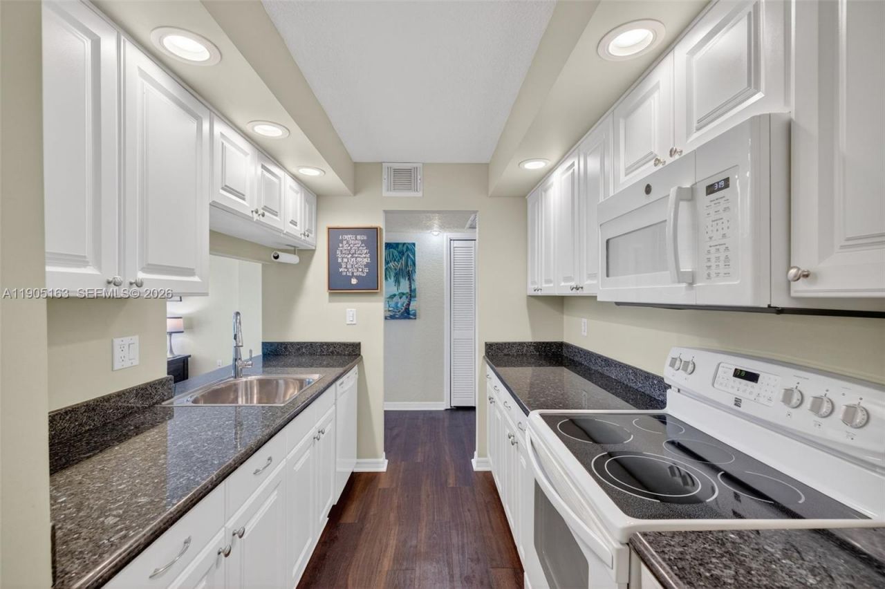 777 S Federal Hwy, Unit RP301, Pompano Beach, FL 33062 Photo