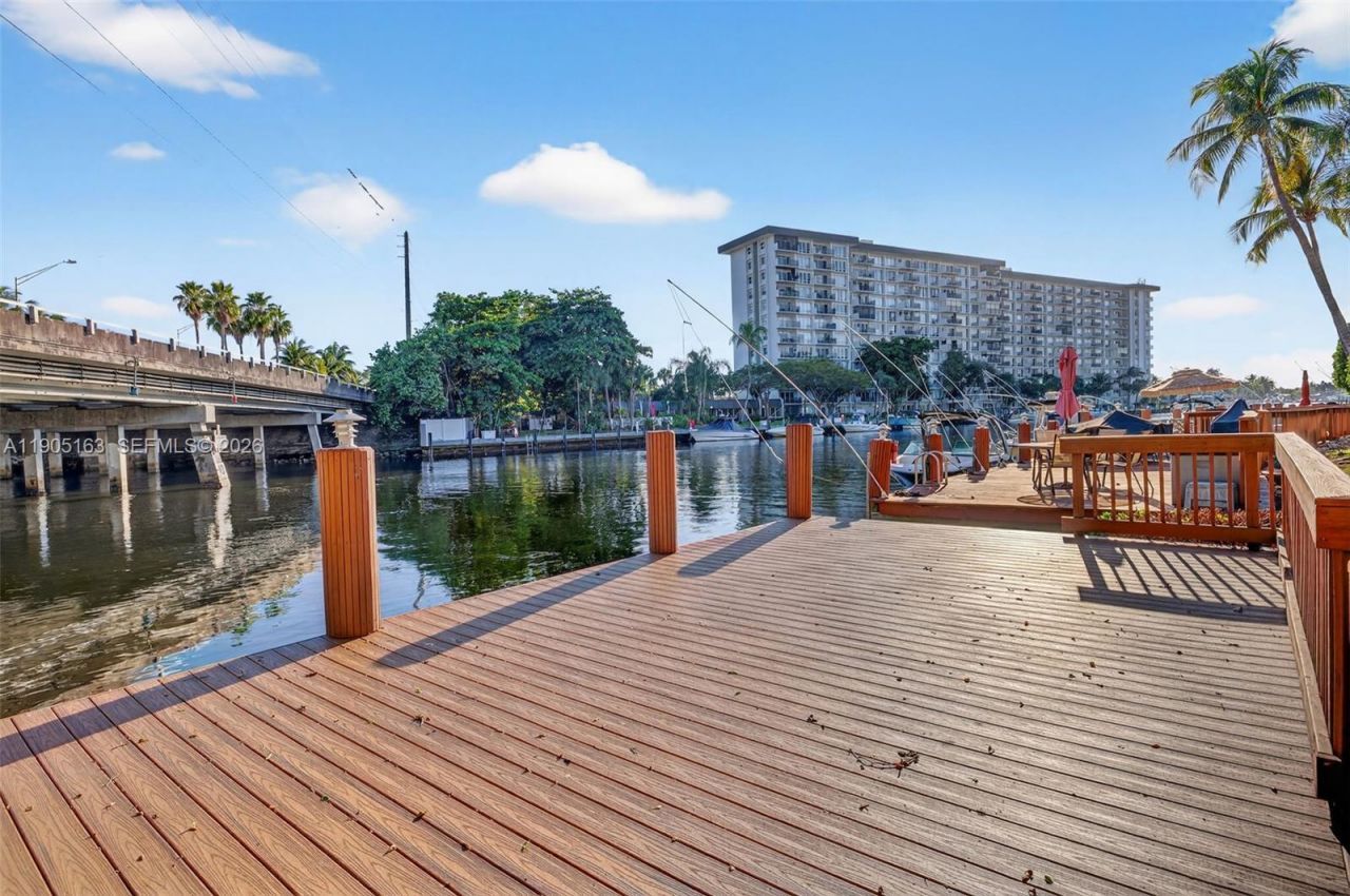 777 S Federal Hwy, Unit RP301, Pompano Beach, FL 33062 Photo