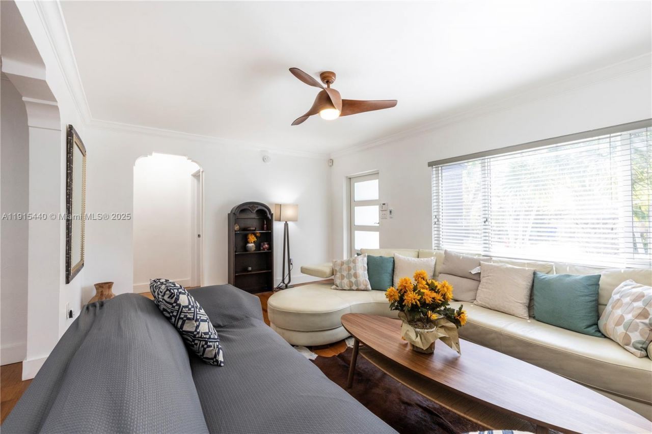 753 NE 81st St, Miami, FL 33138 Photo