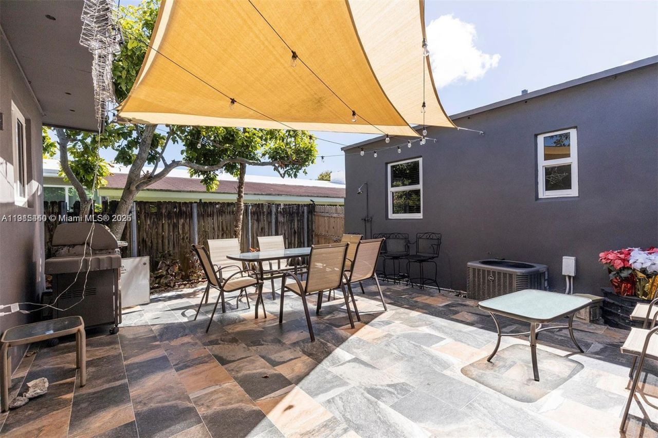 753 NE 81st St, Miami, FL 33138 Photo