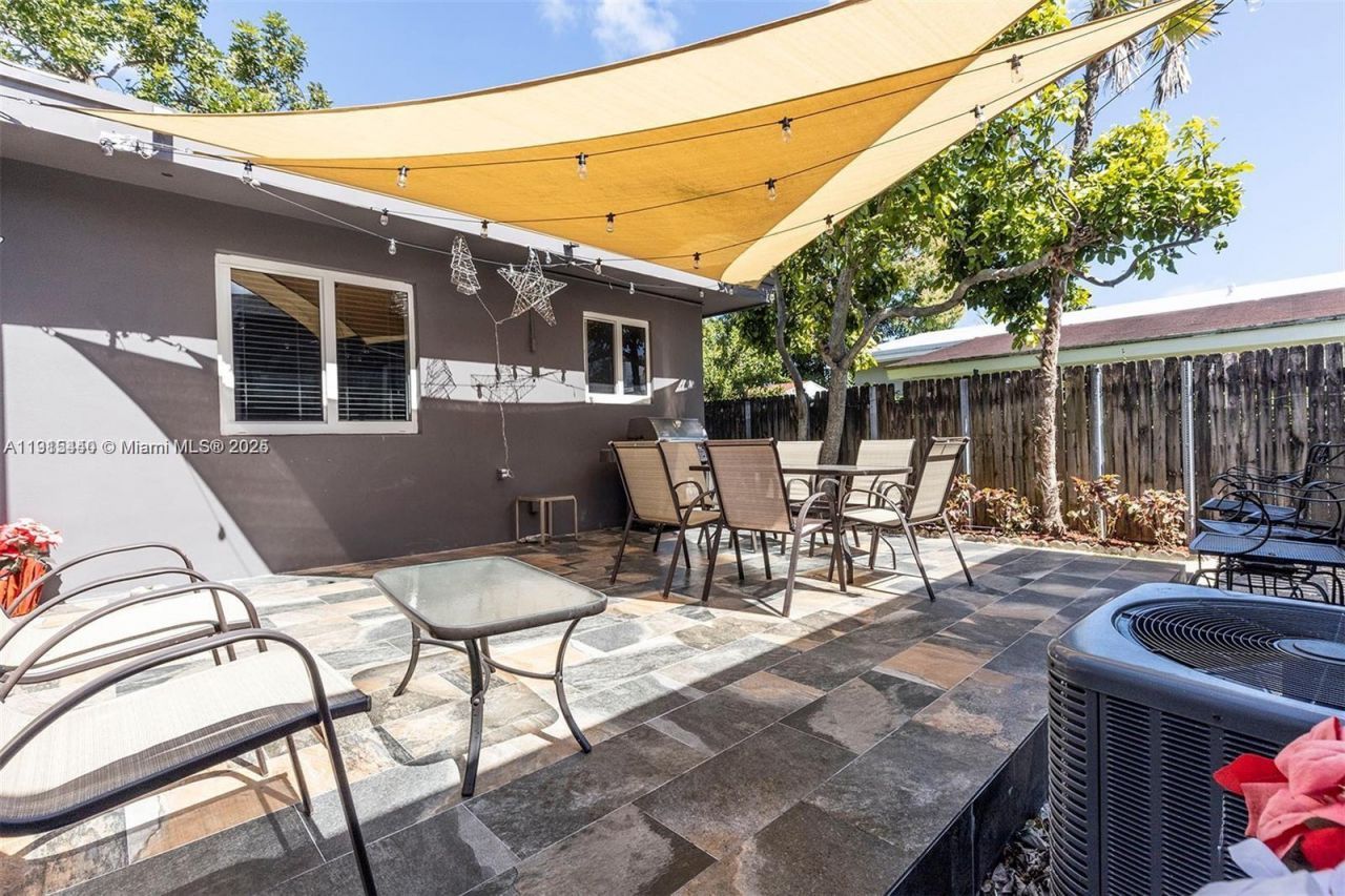 753 NE 81st St, Miami, FL 33138 Photo