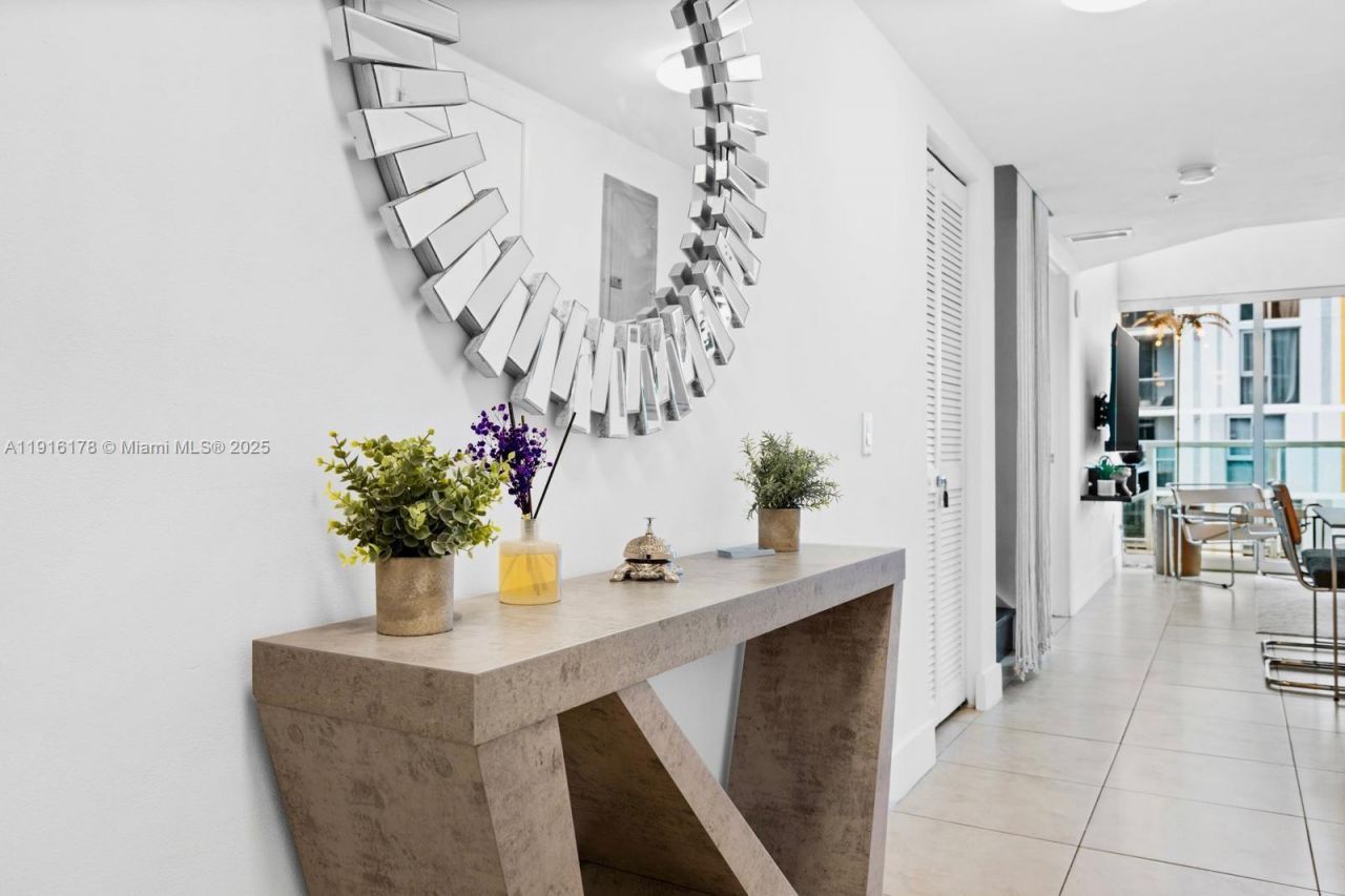 41 SE 5th St, Unit 510, Miami, FL 33131 Photo