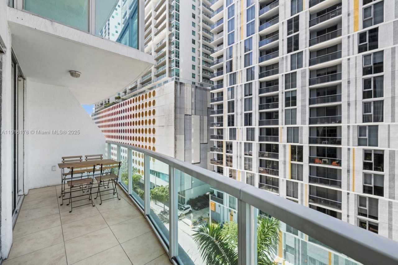 41 SE 5th St, Unit 510, Miami, FL 33131 Photo