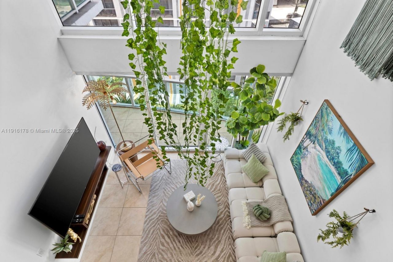 41 SE 5th St, Unit 510, Miami, FL 33131 Photo