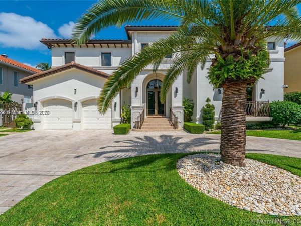 16433 NE 31st Ave, North Miami Beach, FL 33160