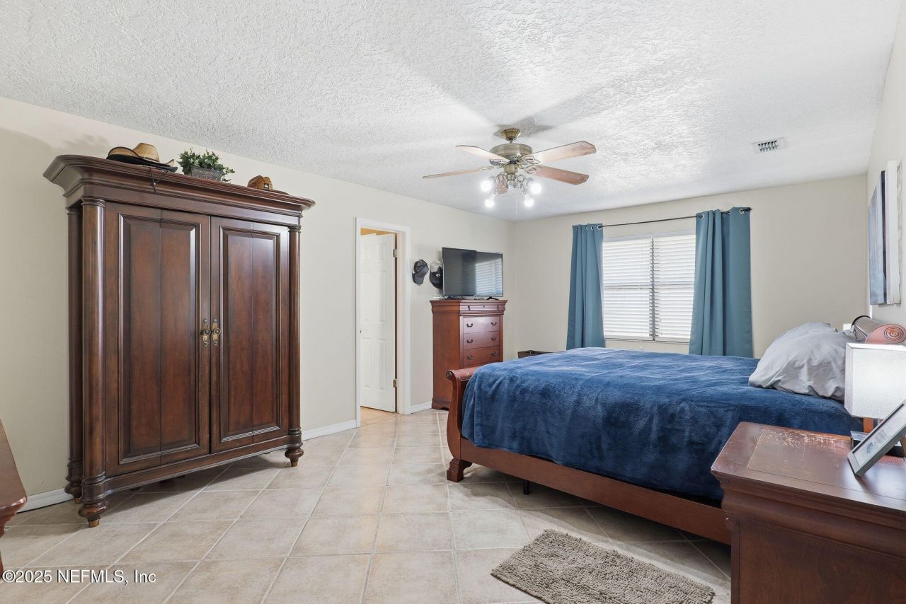 8499 Bandera Circle W, Jacksonville, FL 32244 Photo