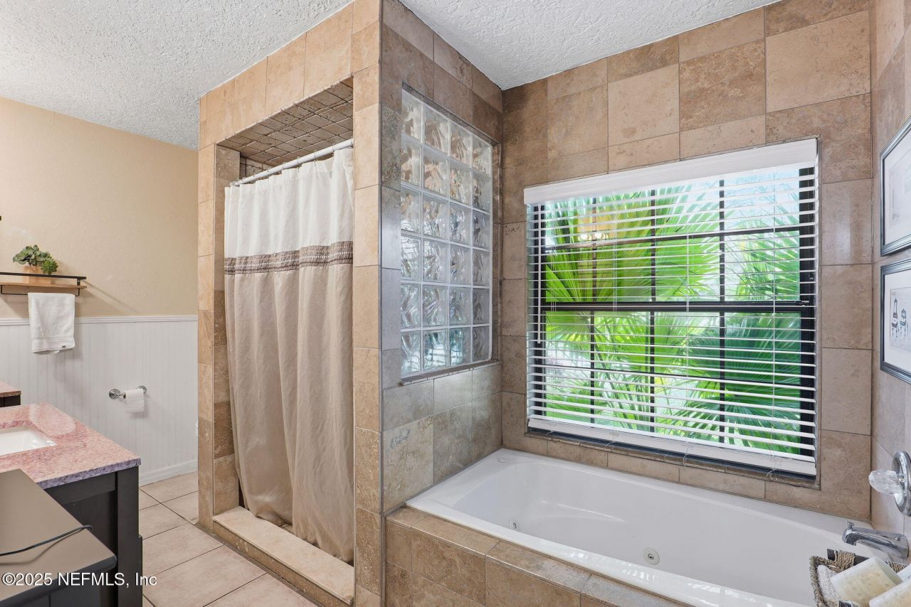 8499 Bandera Circle W, Jacksonville, FL 32244 Photo