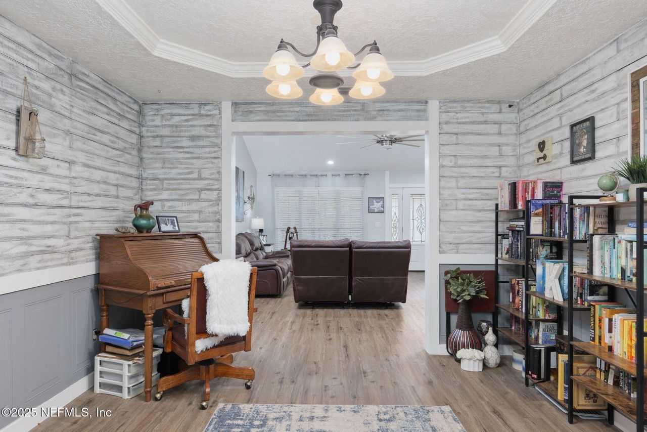 8499 Bandera Circle W, Jacksonville, FL 32244 Photo