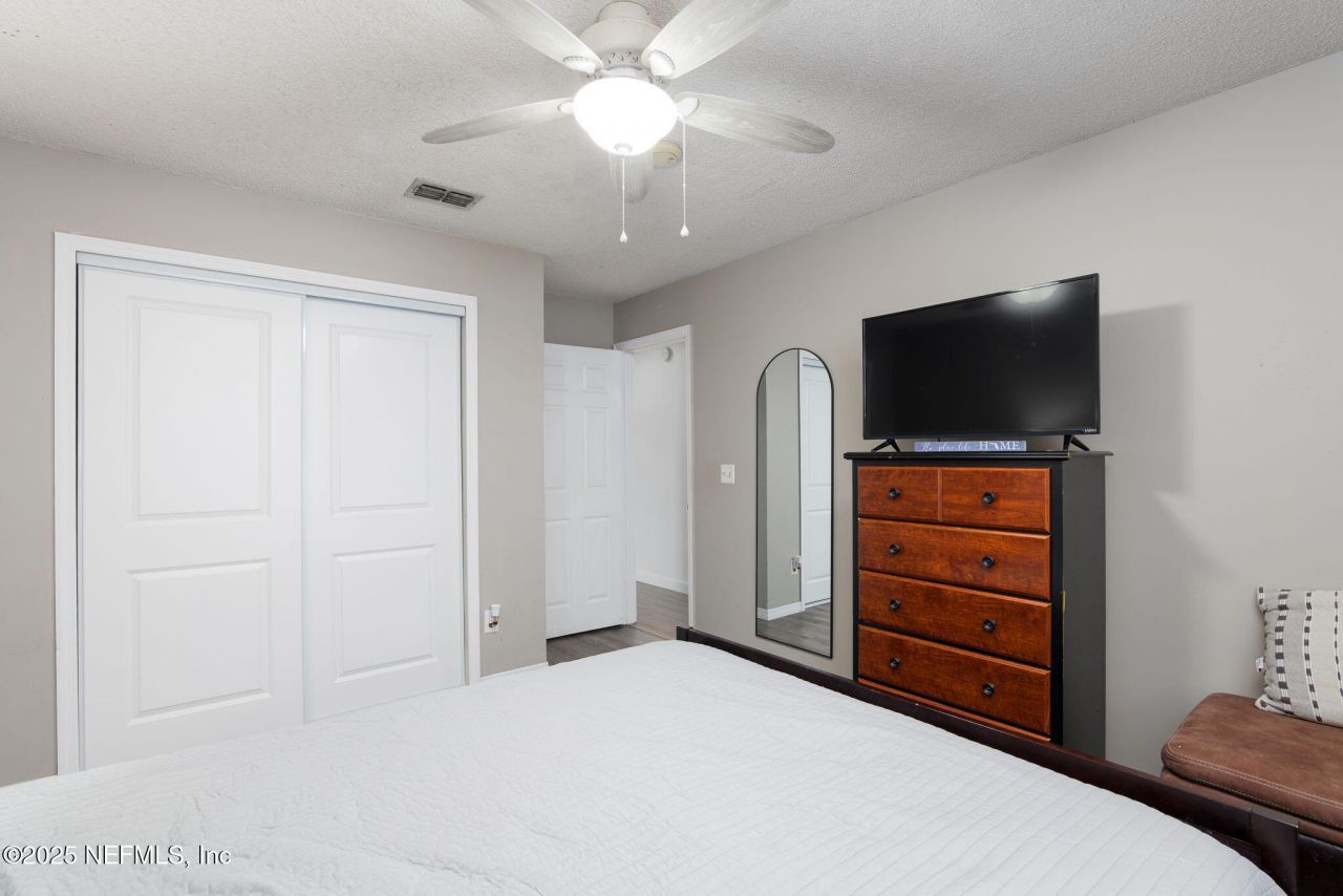 8499 Bandera Circle W, Jacksonville, FL 32244 Photo