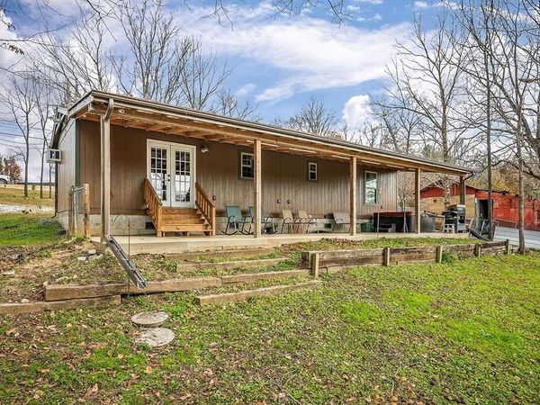 301 Everett St W, Sparta, TN 38583