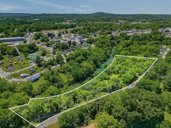 301 Everett St W, Sparta, TN 38583