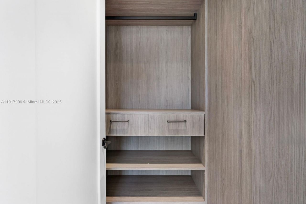 2219 Ibis Isle Road E, Palm Beach, FL 33480 Photo