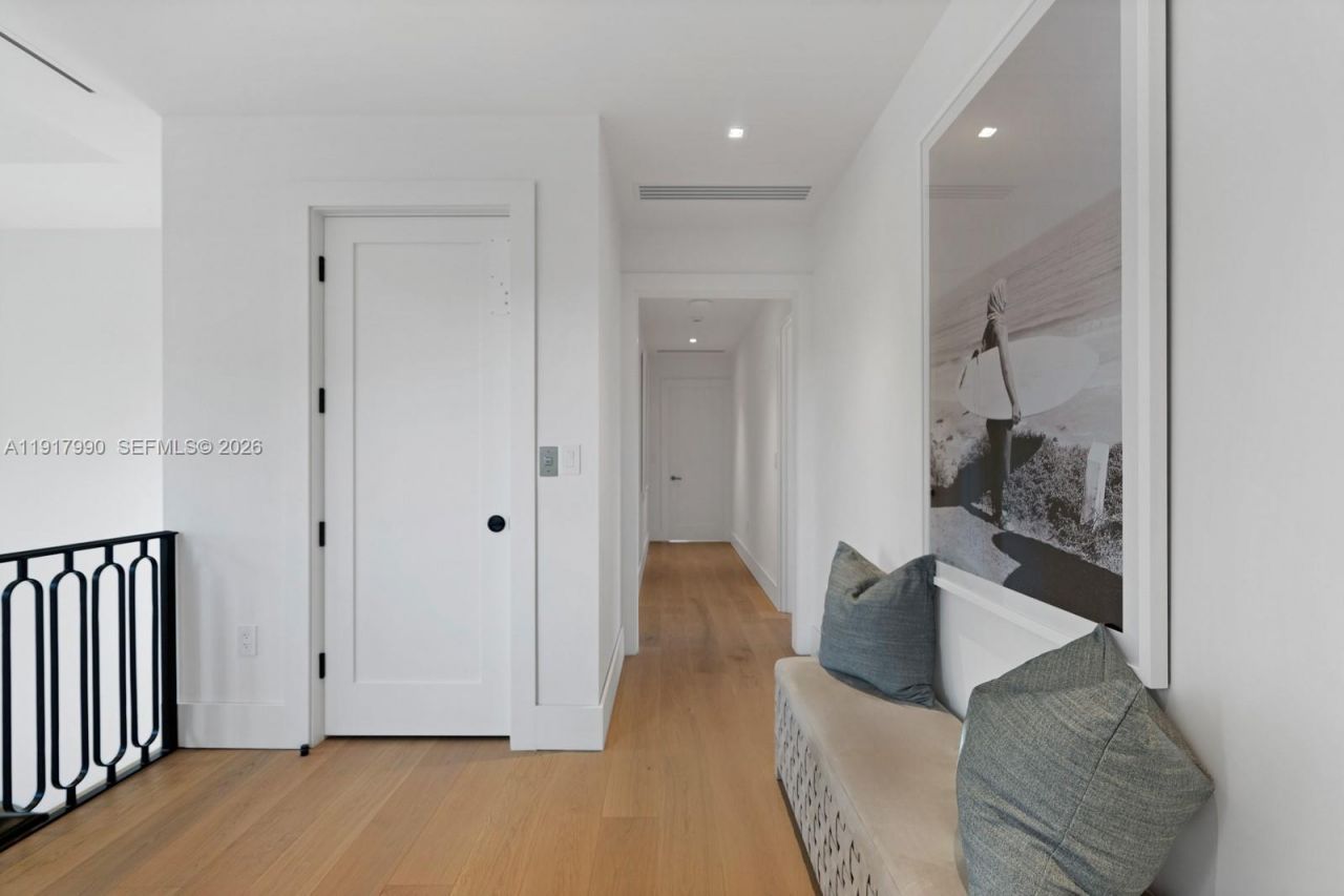 2219 Ibis Isle Road E, Palm Beach, FL 33480 Photo