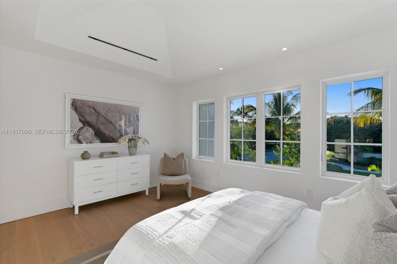 2219 Ibis Isle Road E, Palm Beach, FL 33480 Photo