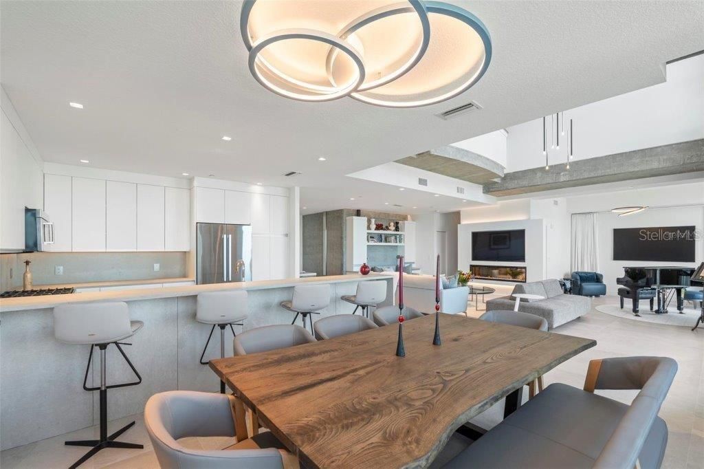 800 N Tamiami Trail, Unit 1603, Sarasota, FL 34236 Photo