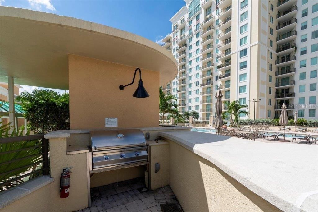 800 N Tamiami Trail, Unit 1603, Sarasota, FL 34236 Photo
