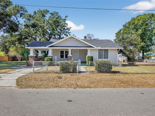 5806 N CHEROKEE AVENUE, TAMPA, FL 33604