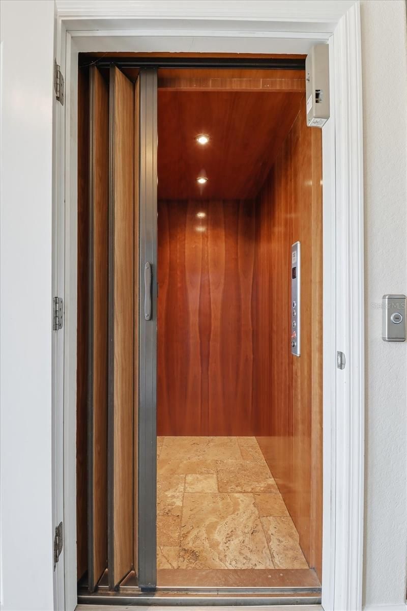 5 Palm Drive, Yankeetown, FL 34498 Photo