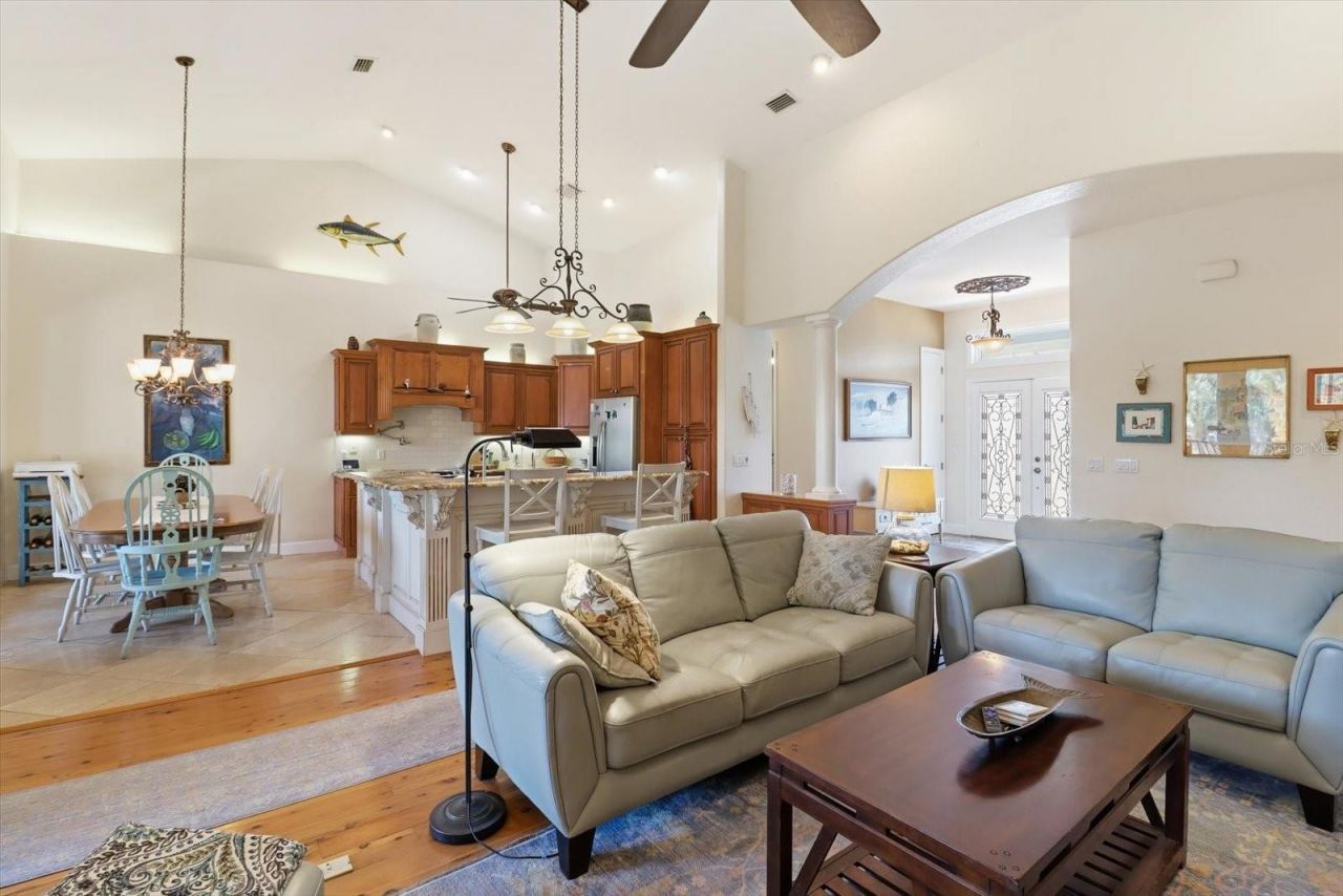 5 Palm Drive, Yankeetown, FL 34498 Photo