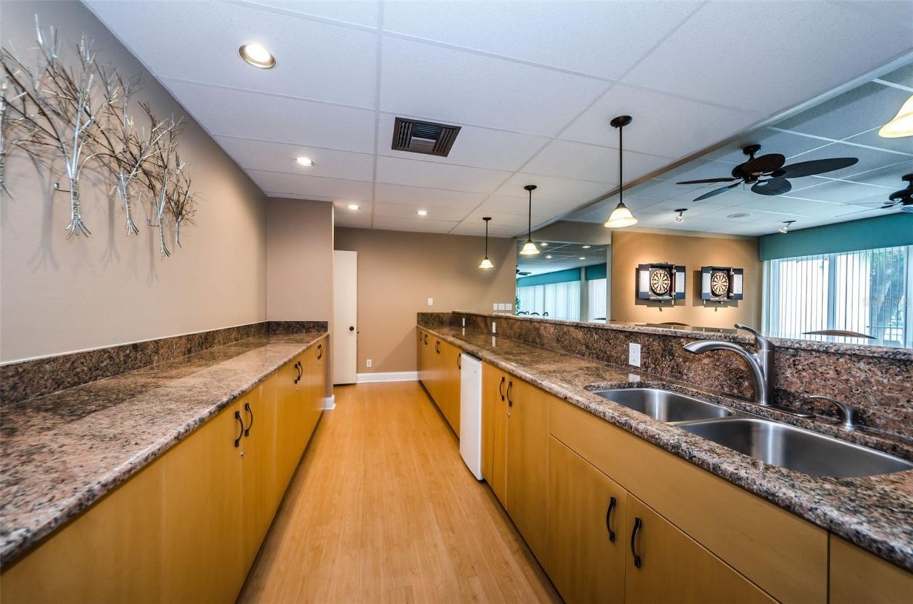7400 Sun Island Drive S, Unit 806, South Pasadena, FL 33707 Photo