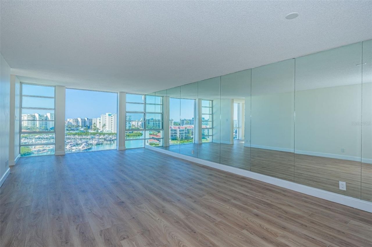 7400 Sun Island Drive S, Unit 806, South Pasadena, FL 33707 Photo