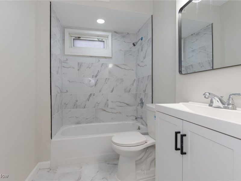 2190 E 86th Street, Cleveland, OH 44106 Photo 12