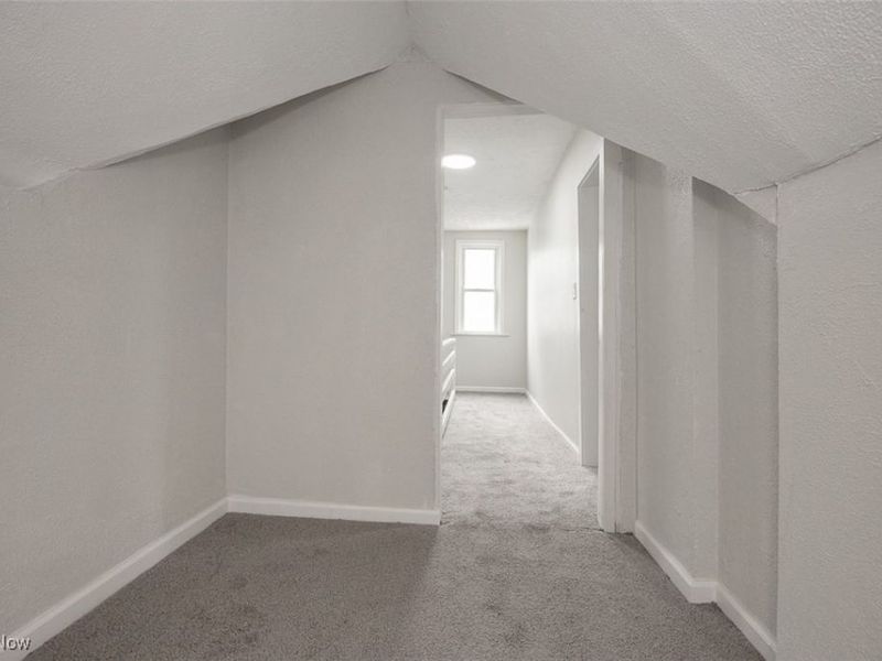 2190 E 86th Street, Cleveland, OH 44106 Photo 24